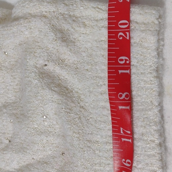 White with gold threads & beads, sz 1x - Picture 10 of 12